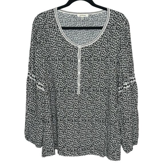 Max Studio Black White Floral Balloon Sleeve Blouse Scoop Neck Babydoll Artsy 2X - Picture 1 of 9